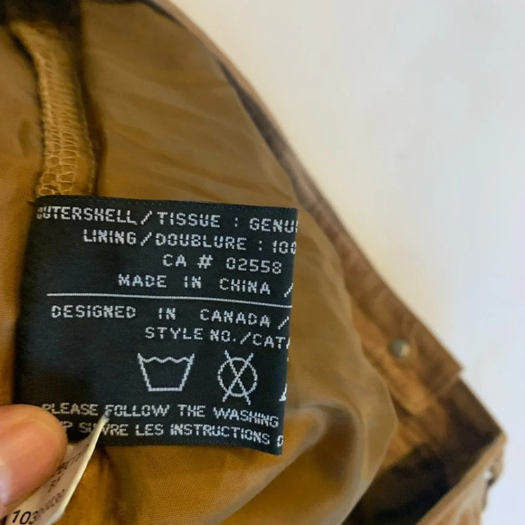 Danier suede straight leg pants  in tan color size 6. - Picture 6 of 11